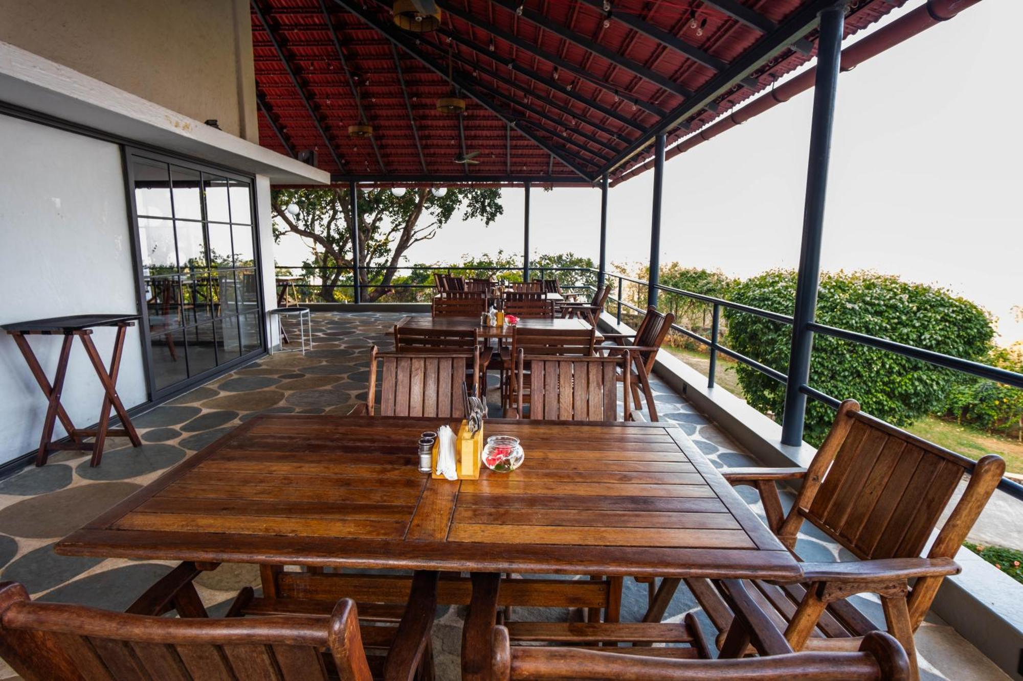 The Lighthouse - Formerly Known As Utan Sea Resort Thane Ngoại thất bức ảnh